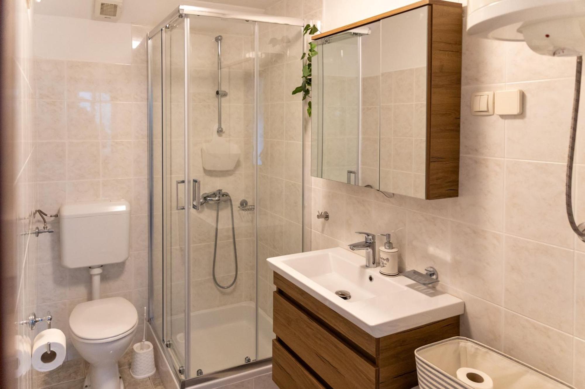 Apartments By The Sea Prigradica, Korcula - 544 Blato  객실 사진