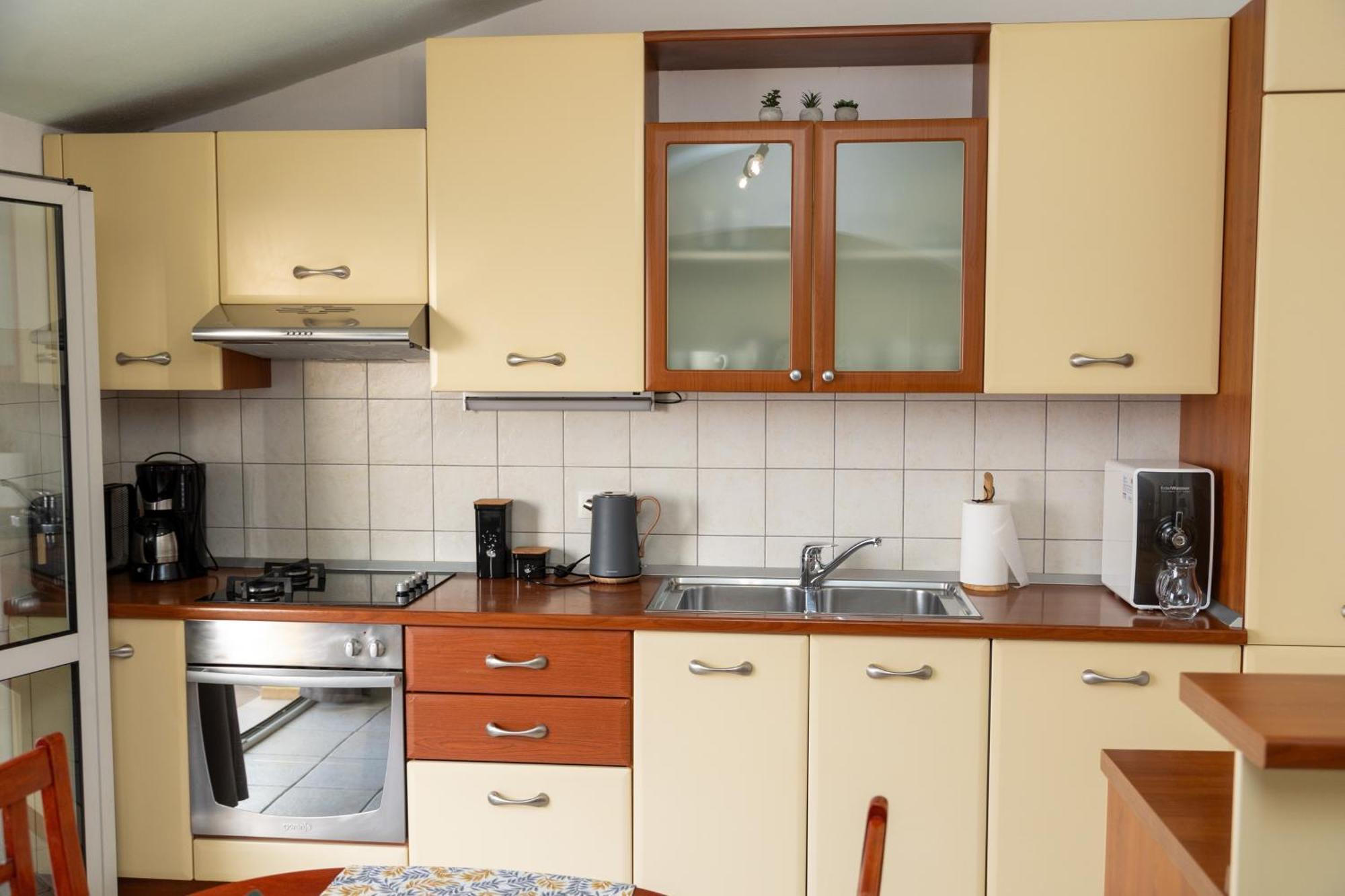 Apartments By The Sea Prigradica, Korcula - 544 Blato  객실 사진