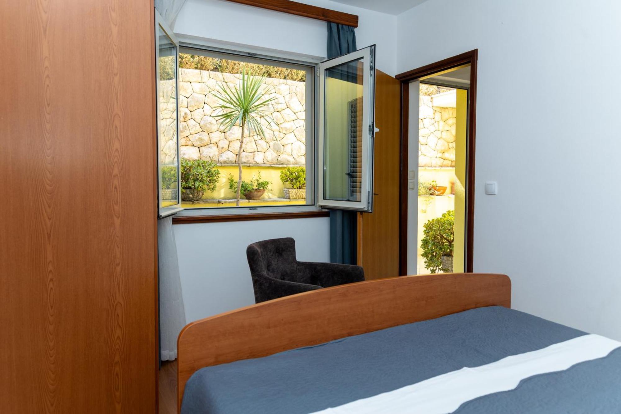 Apartments By The Sea Prigradica, Korcula - 544 Blato  객실 사진